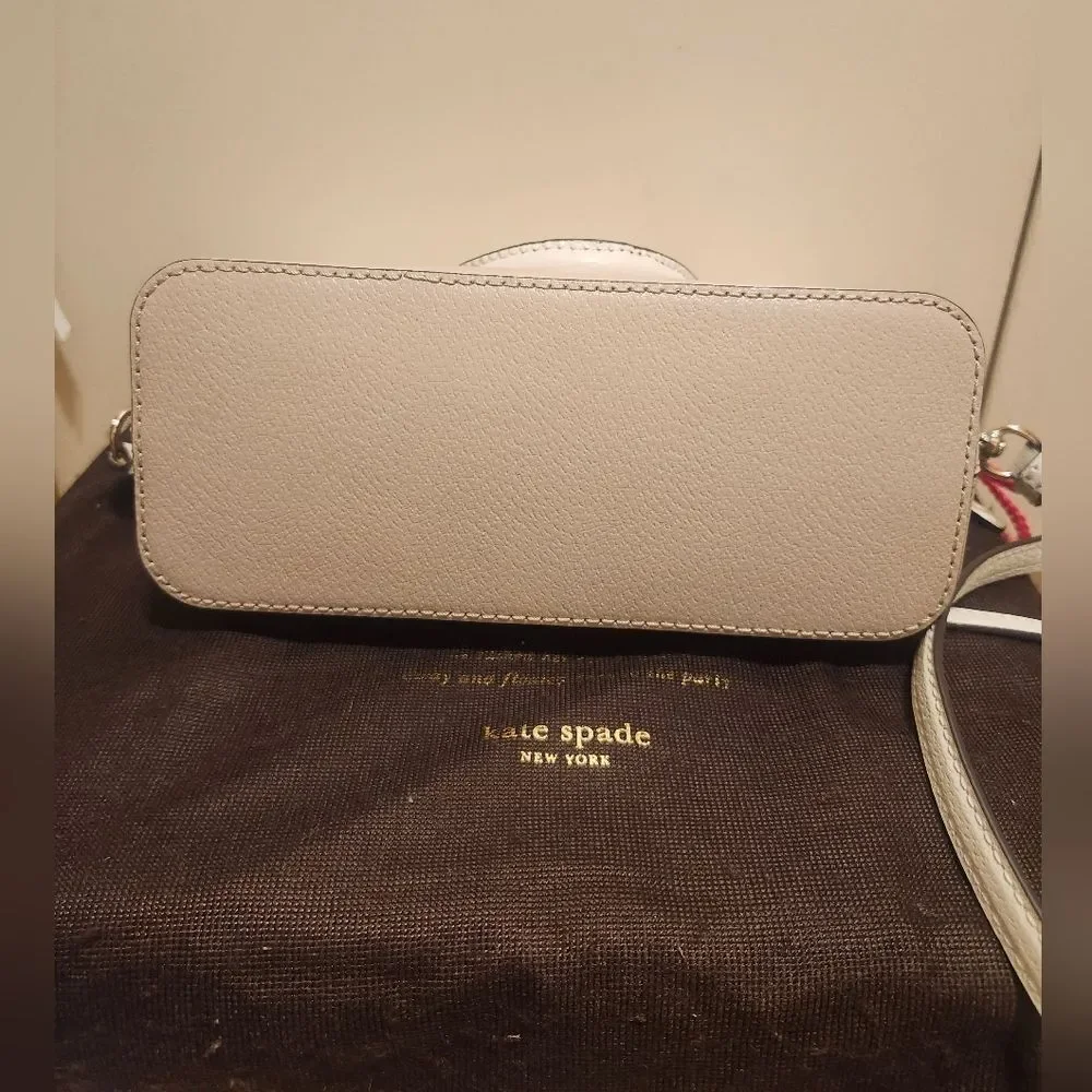 Kate Spade NY White/Nude Leather Domed Satchel/Crossbody Bag Ret.$330 w/Dustbag